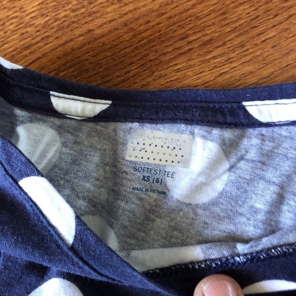 Old Navy blue & white polka dot softest tee Long sleeve cotton shirt in size XS - Picture 3 of 3